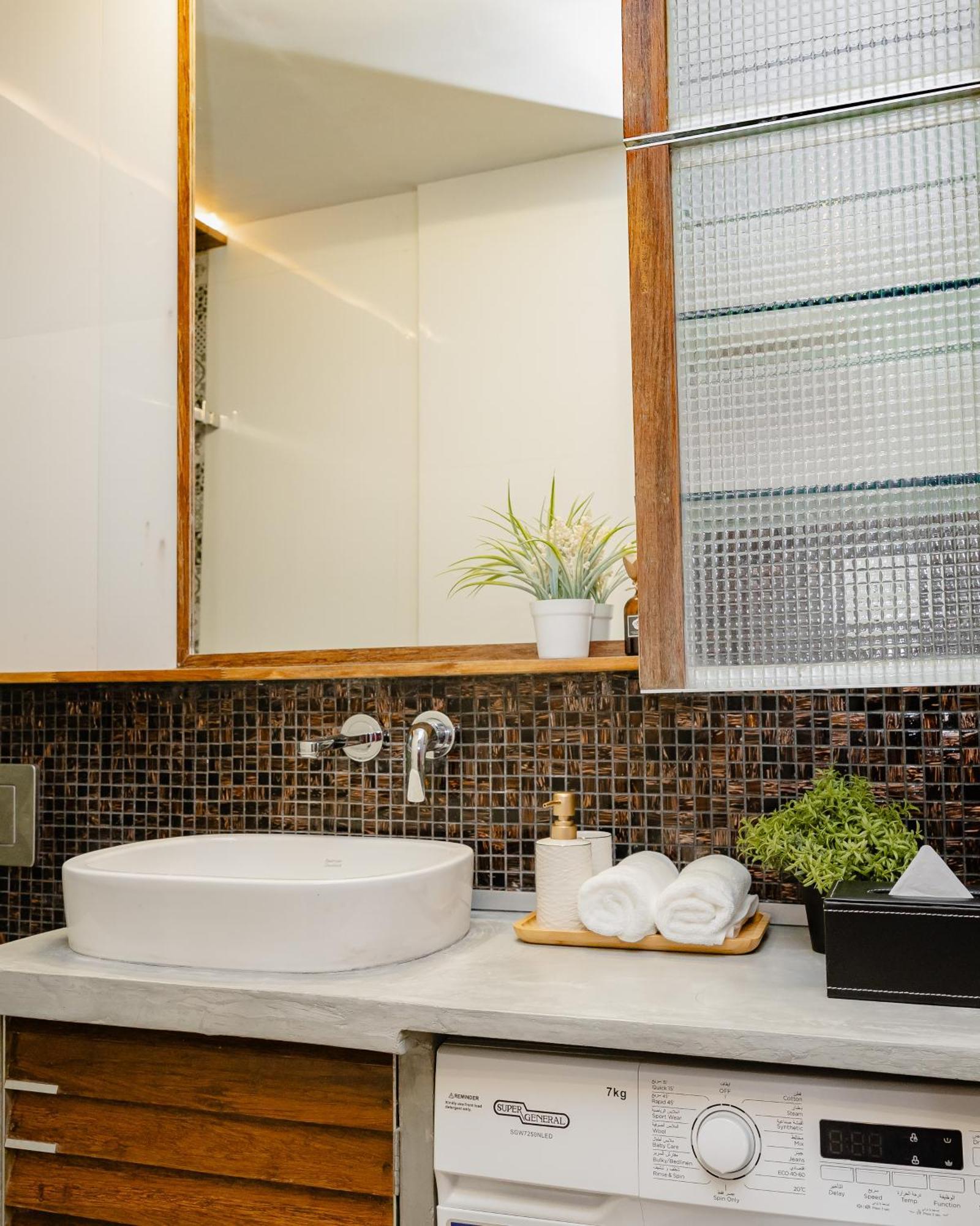 Cozy Modern Near Rasfannu & Seaside *